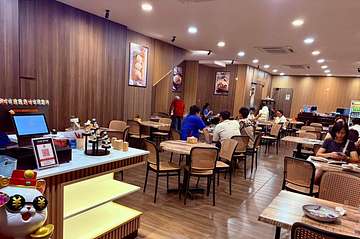 Interior counter and seating area at Uncle Soon Plus Kitchen House