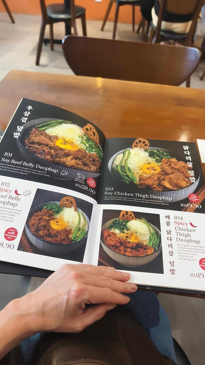 Main menu showing Soy Beef Belly Deopbap (RM28.90), Spicy Beef Belly Deopbap (RM8.90), and Spicy Chicken Thigh Deopbap (RM19.90) at Jangsajang Deopbap SS15