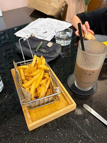 HOM Coffee USJ 1 food and drinks