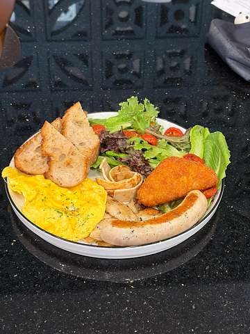 HOM Coffee USJ 1 food and drinks