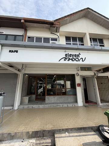 Eleven Moon Cafe