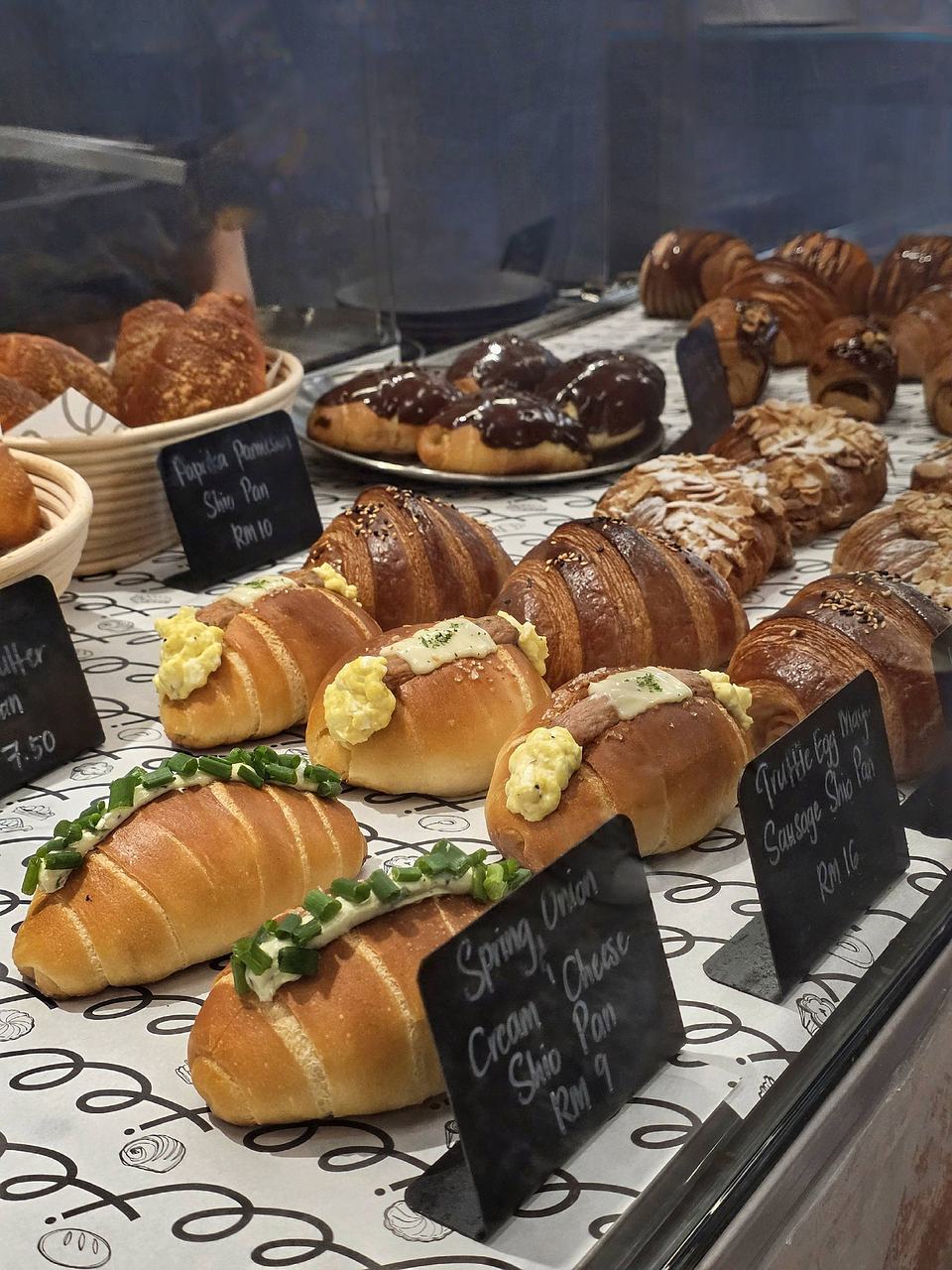 Eleven Moon Cafe